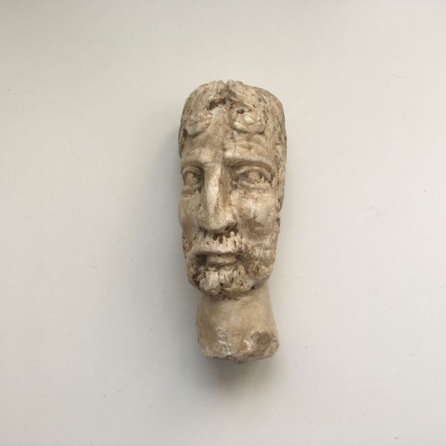 Römischer Kopf aus Marmor - römisch, 4. bis 6 Jahrhundert n. Chr.